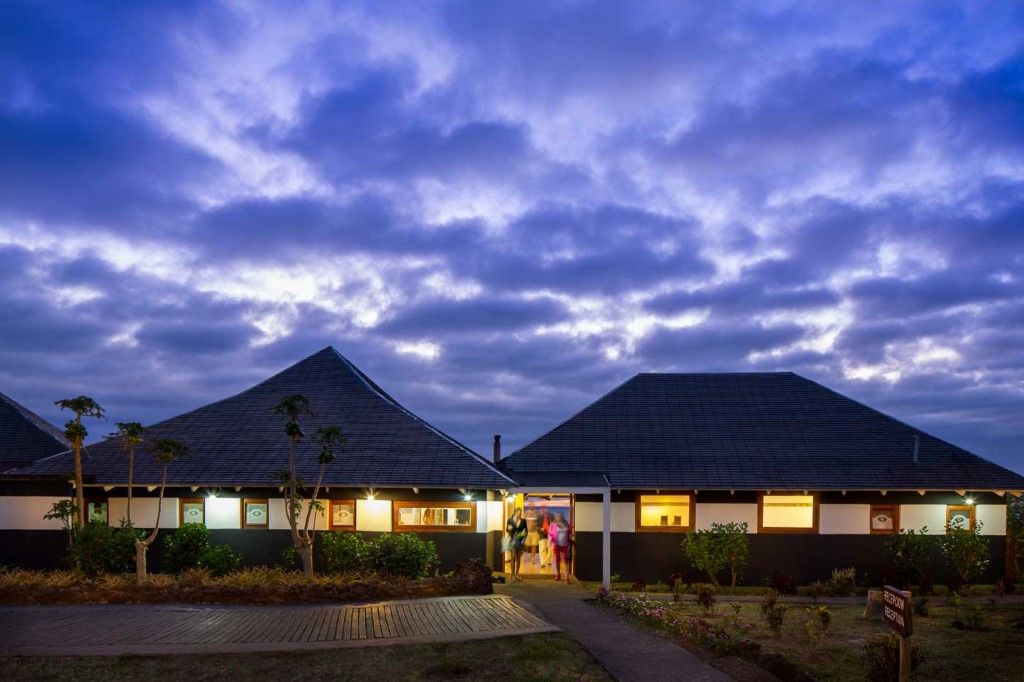 Altiplanico Isla De Pascua Hotel Hanga Roa Exterior photo